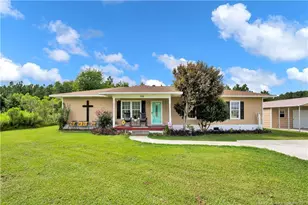 152 Singletary Rd, Lumberton, NC 28358 - Photo 1