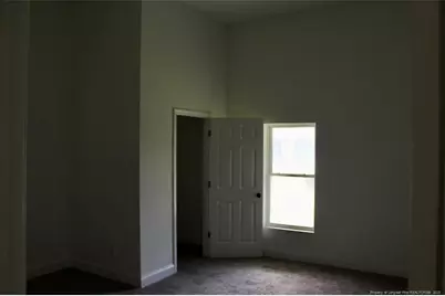 407 N King Avenue, Dunn, NC 28334 - Photo 6