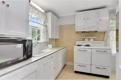 1004 Iona Street, Fairmont, NC 28340 - Photo 32