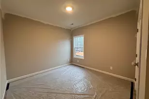 408 Redwater Trail, Aberdeen, NC 28315 - Photo 6