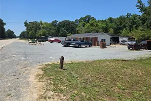 2305 Clinton Rd, Fayetteville, NC 28312 - Photo 4