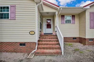 314 1st St, Pembroke, NC 28372 - Photo 4