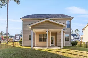 437 Timber Skip Dr, Spring Lake, NC 28390 - Photo 8