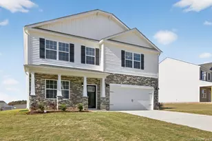 1052 Misty Creek Dr, Aberdeen, NC 28315 - Photo 2