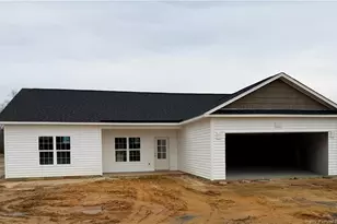 34 Chariot Cir, Lumber Bridge, NC 28357 - Photo 1