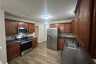 1109 Screech Owl Dr, Hope Mills, NC 28348 - Photo 6