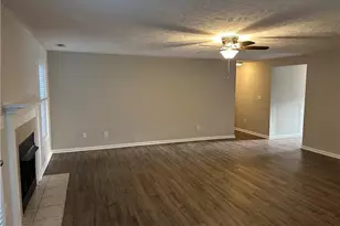 1109 Screech Owl Dr, Hope Mills, NC 28348 - Photo 4