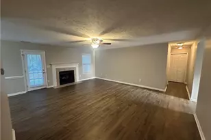 1109 Screech Owl Dr, Hope Mills, NC 28348 - Photo 2