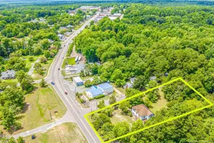 801 Monroe St, Carthage, NC 28327 - Photo 2