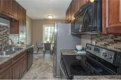 1041 Patrick Drive, Fayetteville, NC 28314 - Photo 10