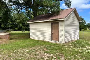 10981 Academy Rd, Laurinburg, NC 28352 - Photo 6