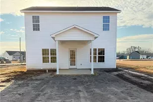 19 Chariot Cir, Lumber Bridge, NC 28357 - Photo 2