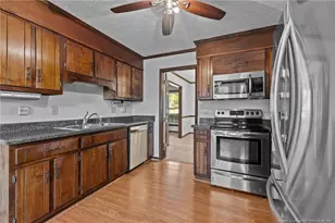 5831 Pettigrew Dr, Fayetteville, NC 28314 - Photo 14