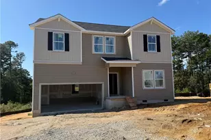 652 Blossom Trl, Lillington, NC 27546 - Photo 2