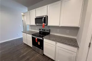 622 Blossom Trl, Lillington, NC 27546 - Photo 4