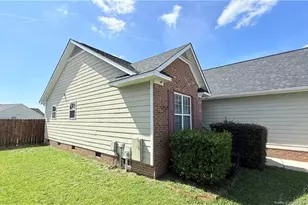 2228 Chasewater Rd, Fayetteville, NC 28306 - Photo 4