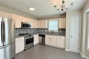 2228 Chasewater Rd, Fayetteville, NC 28306 - Photo 10