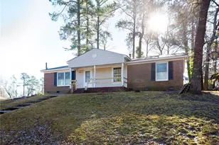 738 Ashboro Dr, Fayetteville, NC 28311 - Photo 2