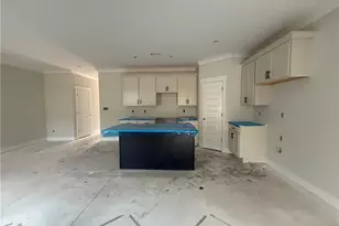 3927 Hamilton St, Hope Mills, NC 28348 - Photo 8