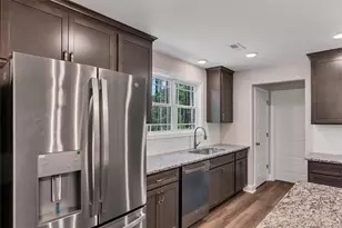 30121 Deercroft Dr, Wagram, NC 28396 - Photo 12