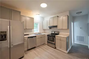 1913 Burnett Ave, Fayetteville, NC 28306 - Photo 8