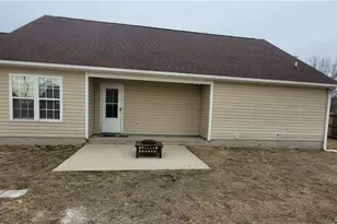 409 Lewis Clark Dr, Hope Mills, NC 28348 - Photo 26