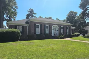 202 E 19th St, Lumberton, NC 28358 - Photo 2