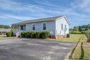 101a Barnes Dr, Erwin, NC 28339 - Photo 2