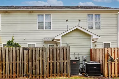 456 Cityview Lane, Fayetteville, NC 28301 - Photo 2