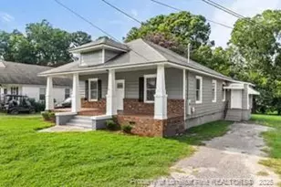 204 W E St, Erwin, NC 28339 - Photo 2