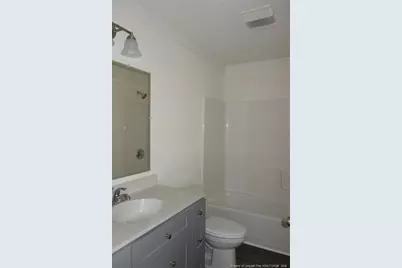 273 E Poplar Street, Bladenboro, NC 28320 - Photo 14