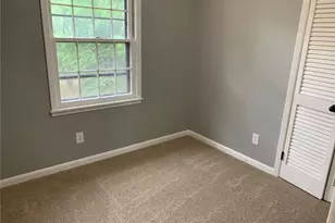 1939 Ireland Dr, Fayetteville, NC 28304 - Photo 32