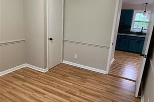 1939 Ireland Dr, Fayetteville, NC 28304 - Photo 10