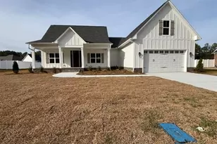 315 Baymeadow Bnd, Lumberton, NC 28358 - Photo 4