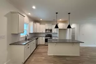 315 Baymeadow Bnd, Lumberton, NC 28358 - Photo 8