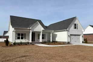 315 Baymeadow Bnd, Lumberton, NC 28358 - Photo 2