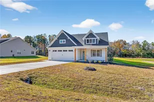 173 Boyce Ct, Sanford, NC 27332 - Photo 4