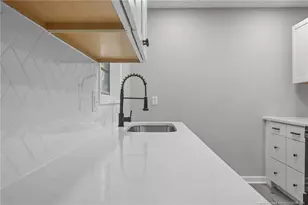 1920 Dogwood St, Fayetteville, NC 28301 - Photo 10