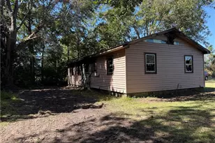 274 Lawrence Brown Rd, Bladenboro, NC 28320 - Photo 10