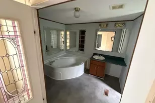 2828 Chimeny Brooke Rd, Fayetteville, NC 28312 - Photo 8