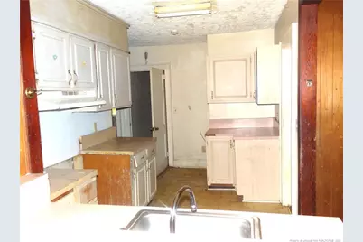 214 S Windsor Drive, Fayetteville, NC 28301 - Photo 6