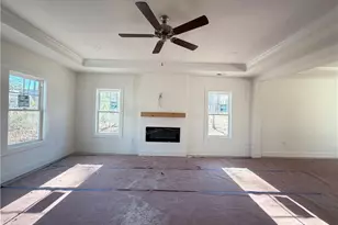 96 Graduate Ct, Spring Lake, NC 28390 - Photo 2