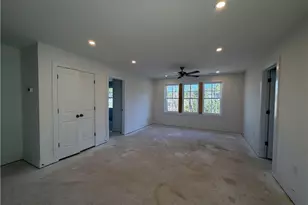 78 Graduate Ct, Spring Lake, NC 28390 - Photo 10