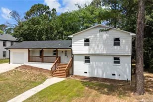 2706 Fordham Dr, Fayetteville, NC 28304 - Photo 2