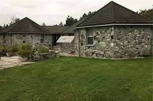 1157 Gainey Rd, Raeford, NC 28376 - Photo 4