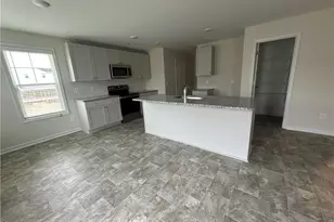 5855 Gator Wy, Hope Mills, NC 28348 - Photo 4