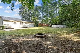 821 Sandalwood Dr, Fayetteville, NC 28304 - Photo 26