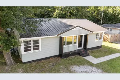 821 Sandalwood Drive, Fayetteville, NC 28304 - Photo 2