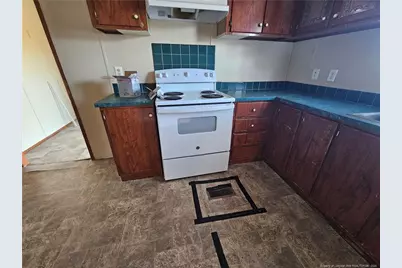 8005 Twisted Oaks Drive, Fayetteville, NC 28312 - Photo 16