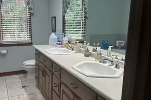 200 Londonderry Dr, Lumberton, NC 28358 - Photo 20